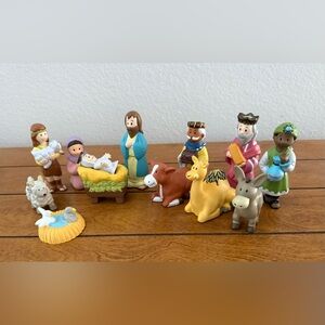 House of Lloyd CHILDS 1st NATIVITY SET Christmas Around The World Set - 13 Pcs